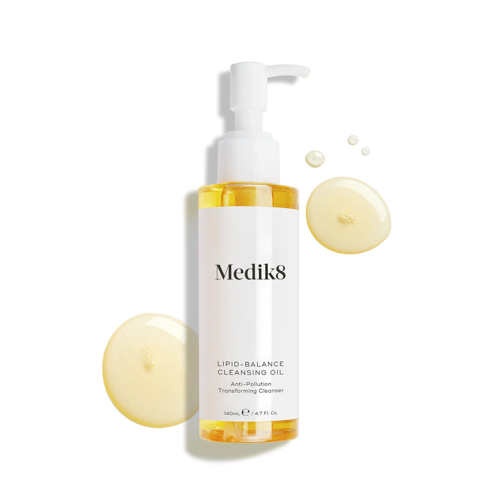 MEDIK8 LIPID-BALANCE CLEANSING OIL™ 140ml
Makeup Dissolving Transforming Cleanser