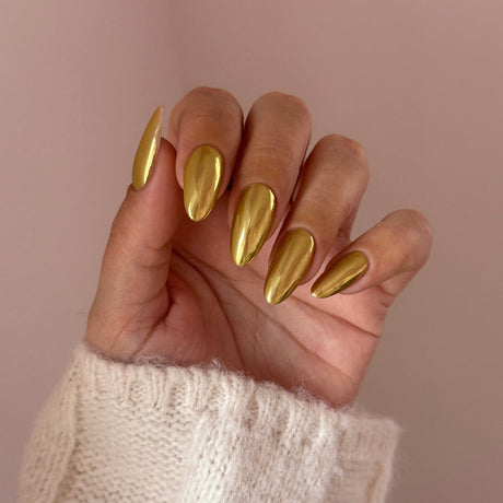 Ornate Mirror
Chrome Powder