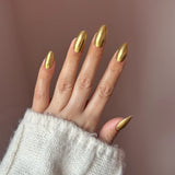 Ornate Mirror

Chrome Powder